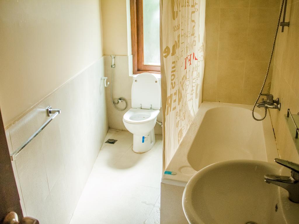 Aronka Homestay كاندي المظهر الخارجي الصورة