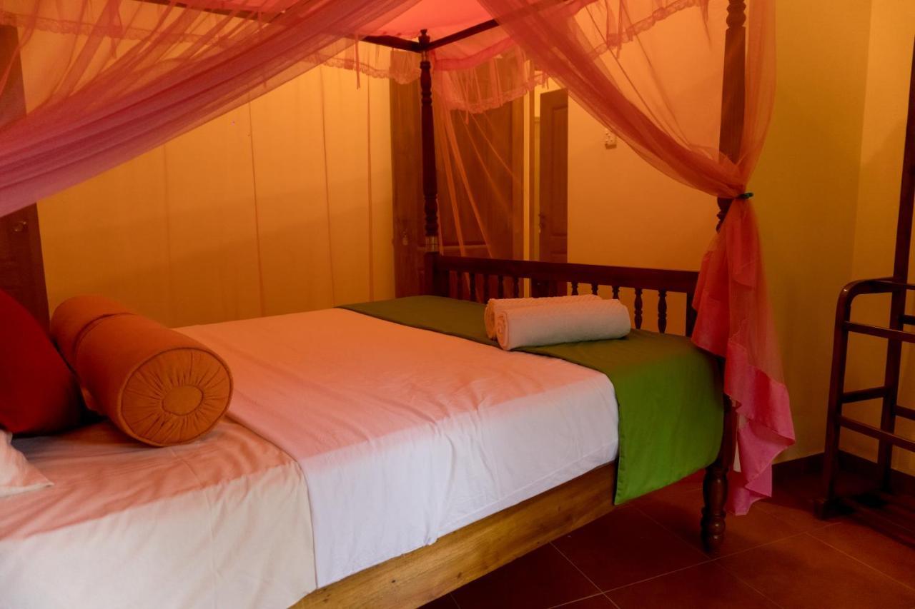 Aronka Homestay كاندي المظهر الخارجي الصورة