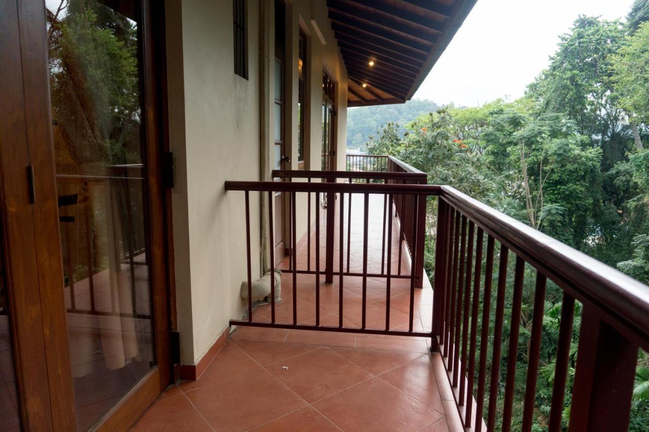 Aronka Homestay كاندي المظهر الخارجي الصورة