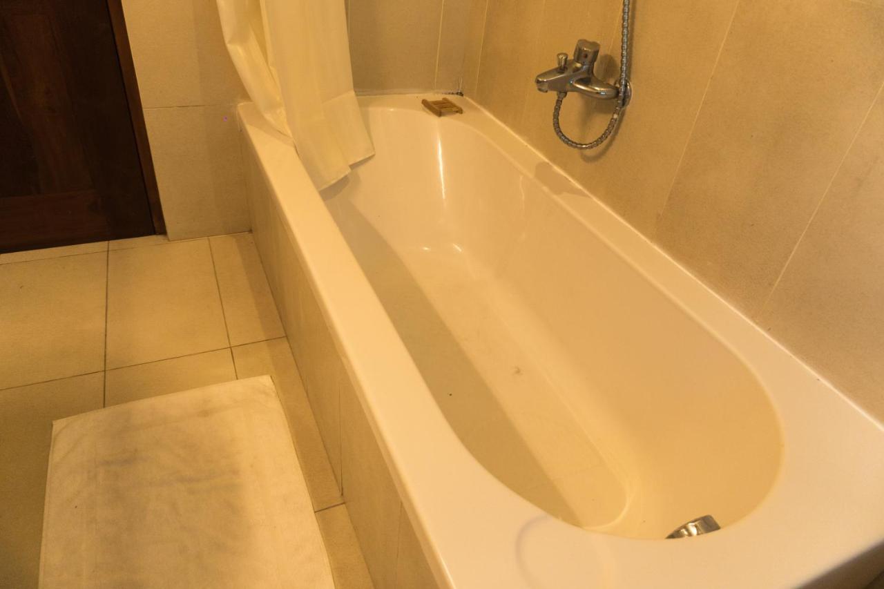 Aronka Homestay كاندي المظهر الخارجي الصورة