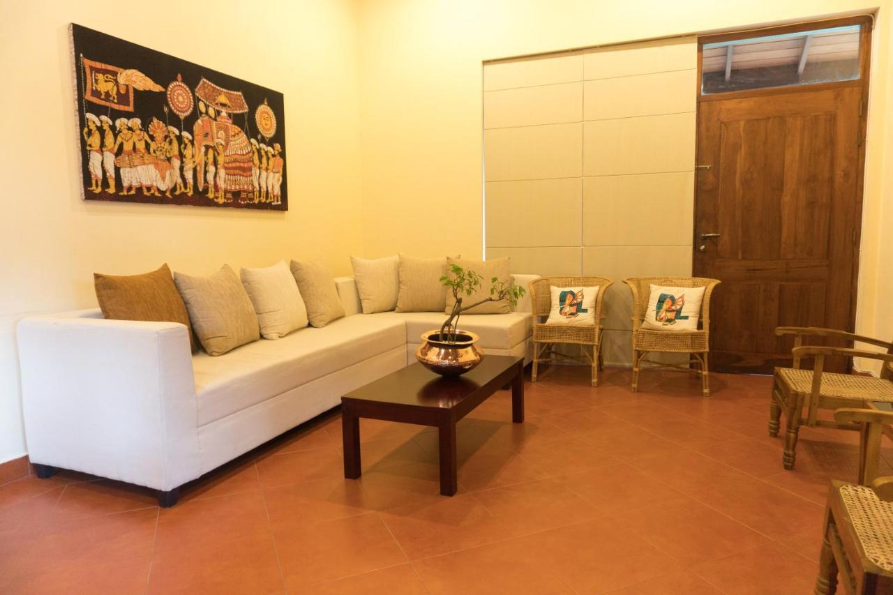 Aronka Homestay كاندي المظهر الخارجي الصورة